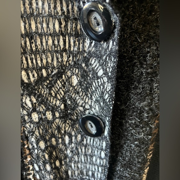 Women’s boutique cardigan - Picture 3 of 7